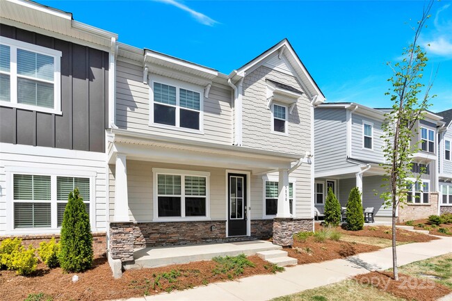5850 Strathmore Ct in Charlotte, NC - Building Photo - Building Photo