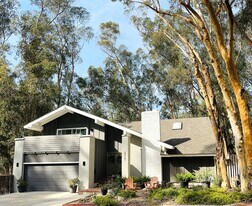 24761 Winterwood Dr in Lake Forest, CA - Building Photo