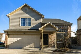 9875 Worthington Blvd in Fishers, IN - Building Photo