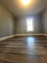 1124 W Koenig St in Grand Island, NE - Building Photo - Building Photo