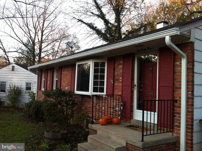 545 Beall Ave in Rockville, MD - Building Photo - Building Photo