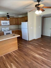 16858 Hurricane Ln in St. Robert, MO - Building Photo - Building Photo
