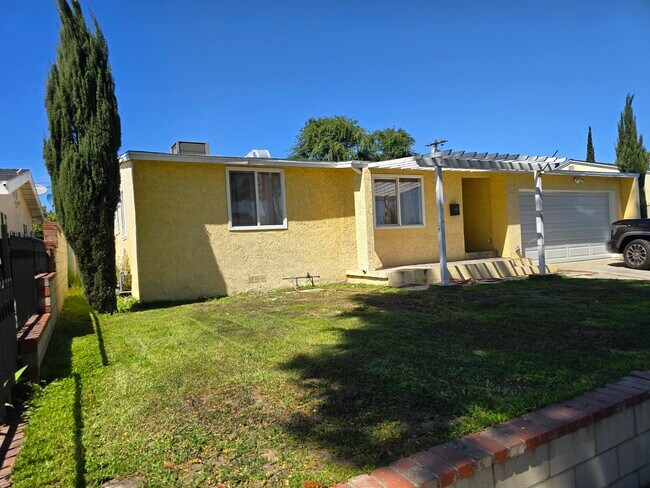 property at 13915 Lanark St