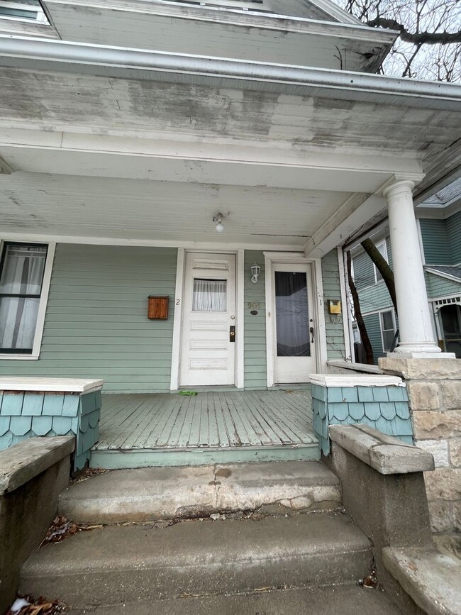 property at 901 Merchant St