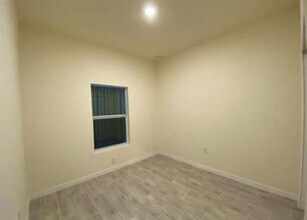 1116-1118 Albert Ave in Lehigh Acres, FL - Building Photo - Building Photo