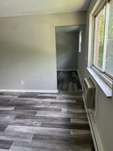 1844 Hickorydale Dr in Dayton, OH - Building Photo - Building Photo