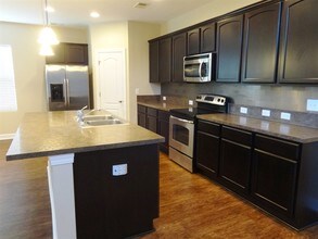 1009 Turtle Dove Ln in Ladson, SC - Foto de edificio - Building Photo