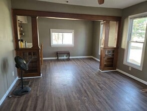 1211 Garfield Ave in Altoona, WI - Building Photo - Building Photo