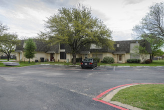 South Fork Townhomes in Fort Worth, TX - Foto de edificio - Building Photo