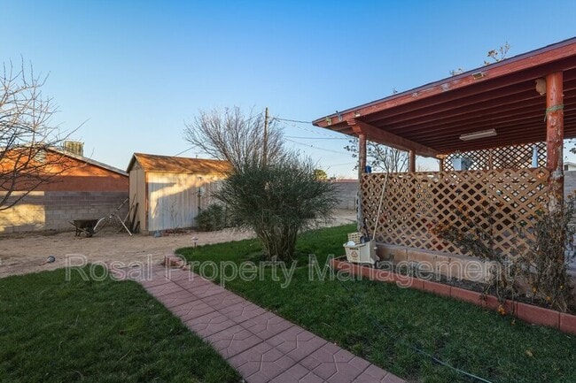 property at 1700 Gschwind Pl SW