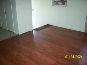 4209 Broadway Ave, Unit 4209 Broadway Ave. 404 in Haltom City, TX - Building Photo - Building Photo