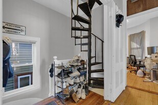 5 Sachem St, Unit 3 in Boston, MA - Building Photo