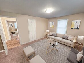 312 Hayward Ave in Ames, IA - Foto de edificio - Building Photo