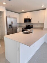 15615 SW 280th St in Homestead, FL - Foto de edificio - Building Photo