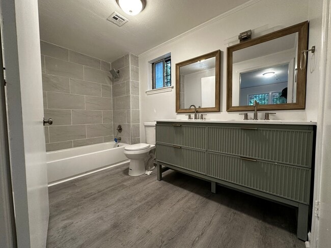 property at 76 S Haardt Dr