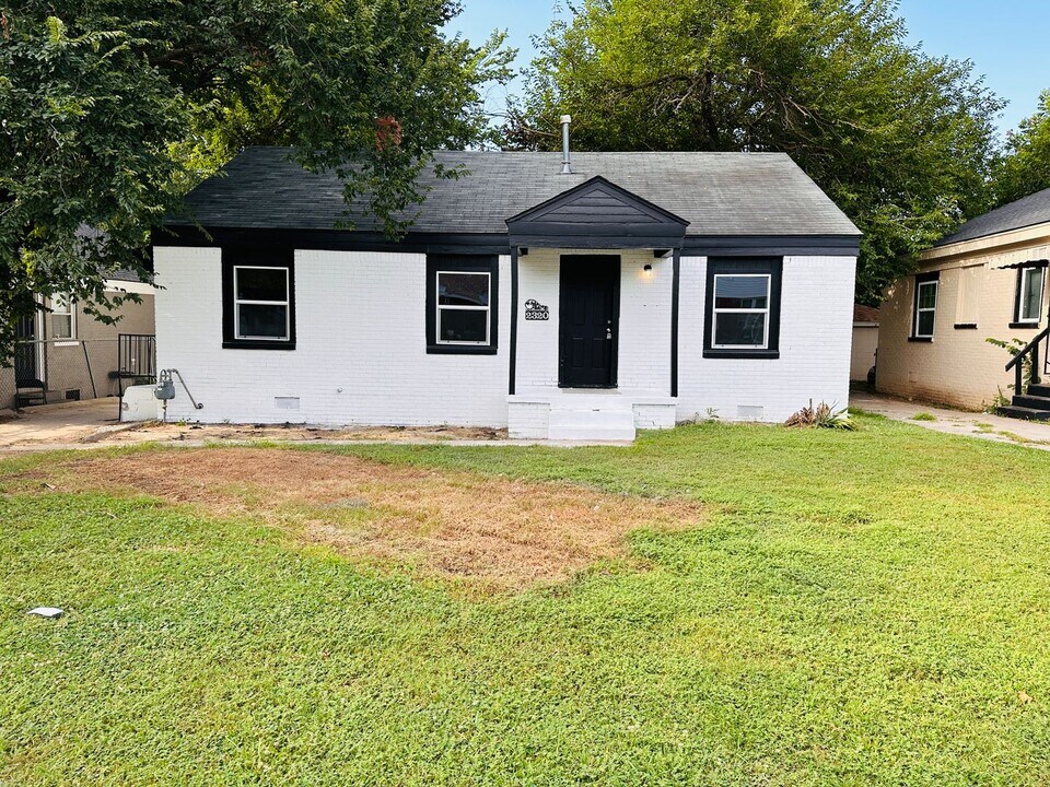 2320 NE 20th St in Oklahoma City, OK - Building Photo
