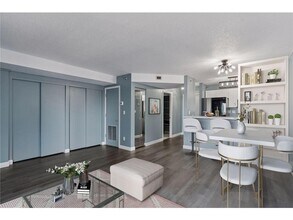 66 9th St E in St. Paul, MN - Building Photo - Building Photo