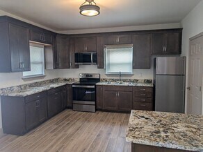 300 Western Dr in Del Rio, TX - Foto de edificio - Building Photo