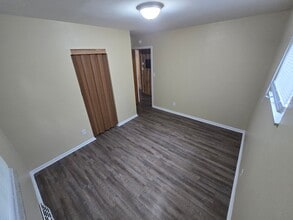 221 Melamad Ct in Toledo, OH - Building Photo - Building Photo