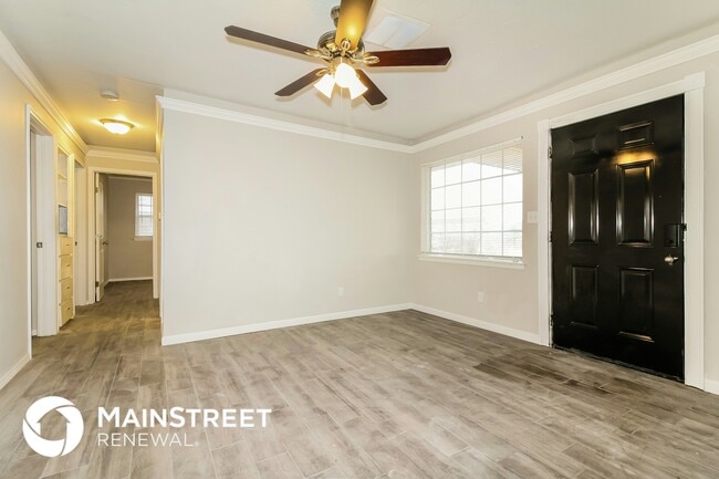 800 Plaza Dr in Moore, OK - Foto de edificio - Building Photo