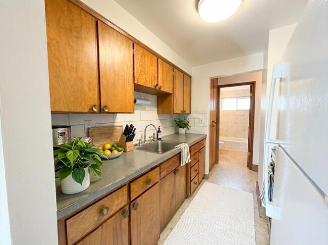 808 Ryan Ave in Sumner, WA - Building Photo - Building Photo