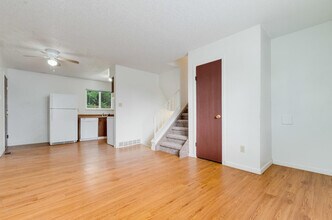 1552 S Memphis St in Aurora, CO - Building Photo - Building Photo