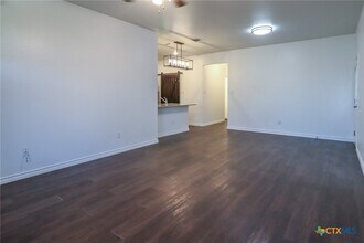 5005 Rose Gdn Lp in Killeen, TX - Building Photo - Building Photo