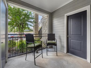 Marquis at Sugar Land in Sugar Land, TX - Foto de edificio - Building Photo