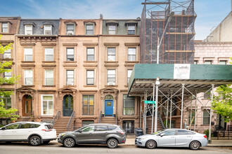 288 Saint James Pl in Brooklyn, NY - Building Photo - Building Photo