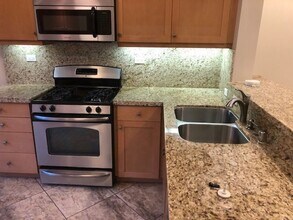 1039 Lavender Ct in Carpinteria, CA - Building Photo - Building Photo