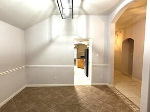 6730 Catarina Cir in Houston, TX - Foto de edificio - Building Photo