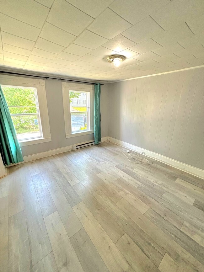 660 Charlotte St in Fredericton, NB - Building Photo - Building Photo