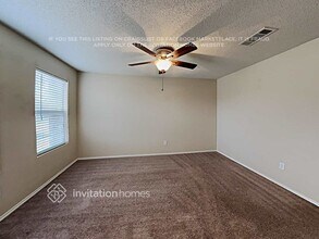 4512 Ashbury Ln in Mansfield, TX - Foto de edificio - Building Photo