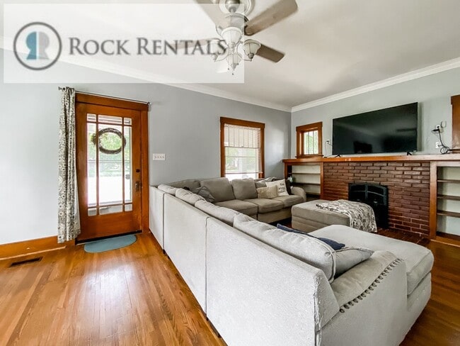 1828 N Main St in Hutchinson, KS - Building Photo - Building Photo