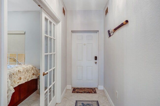 4530 Botanical Pl Cir in Naples, FL - Foto de edificio - Building Photo