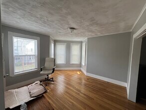 40 Hurd St in Melrose, MA - Building Photo - Building Photo