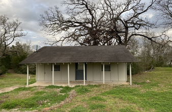 2107 E Placid Dr in College Station, TX - Foto de edificio - Building Photo