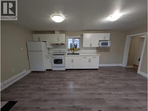 1XXX E 64th Ave in Vancouver, BC - Building Photo - Building Photo