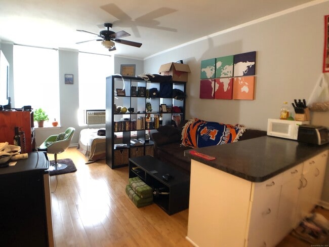 94 Washington St in Norwalk, CT - Building Photo - Building Photo