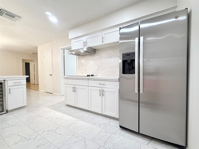 property at 5470 Ariel St