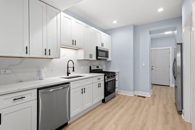 property at 25 S Albany Ave