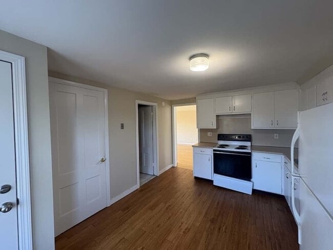 59 Montowese St in Branford, CT - Building Photo - Building Photo