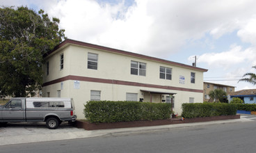 1915 Division St in West Palm Beach, FL - Foto de edificio - Building Photo