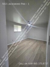 5021 Jacksboro Pike-Unit -1 in Knoxville, TN - Building Photo - Building Photo