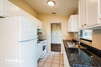1032 Ridgeway Dr in North Fort Myers, FL - Building Photo - Building Photo