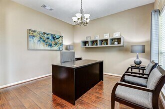 2208 Breezeway Bend Dr in Pearland, TX - Foto de edificio - Building Photo
