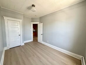 357A Ave E in Bayonne, NJ - Building Photo - Building Photo
