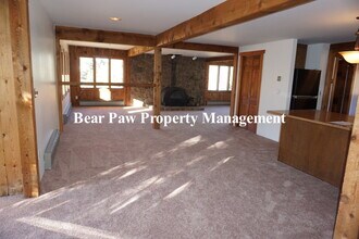 6080 Kinney Creek Rd in Evergreen, CO - Foto de edificio - Building Photo