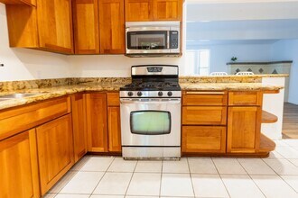 2924 Arriba Way in Santa Barbara, CA - Building Photo - Building Photo