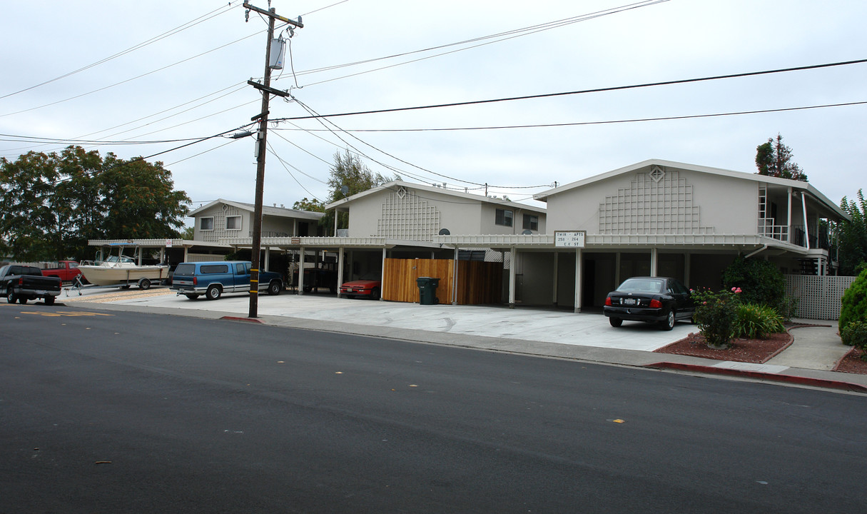 250-280 E K St in Benicia, CA - Building Photo